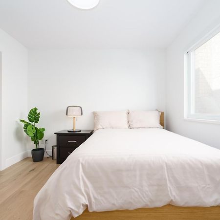 Steveston Village Bed And Breakfast Richmond Bagian luar foto